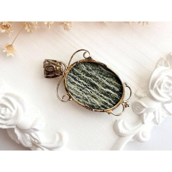 Natural Swiss Opal Green Cabochon Gemstone Artisan 925 Vintage Pendant - Picture 5 of 10